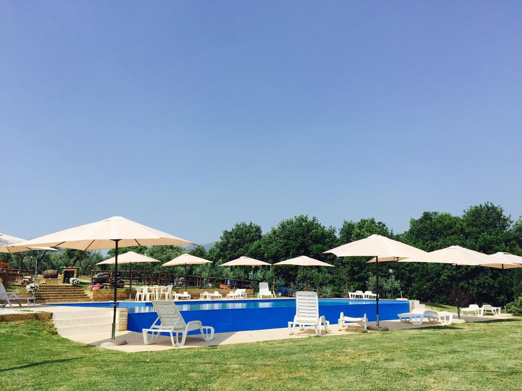 Tarano Agriturismo Nociquerceto מראה חיצוני תמונה