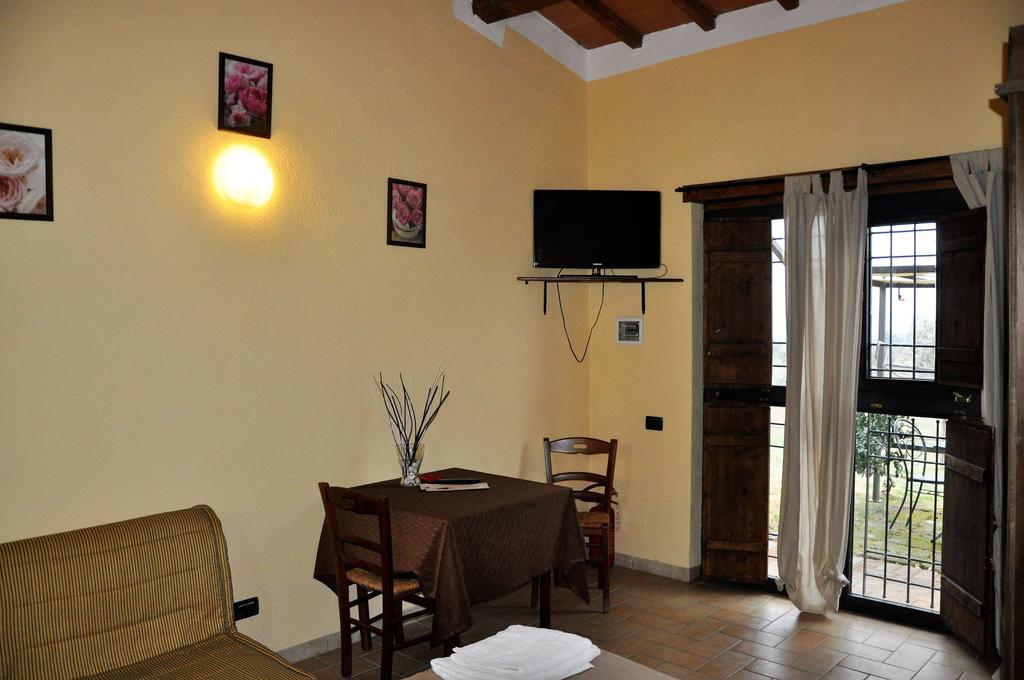 Tarano Agriturismo Nociquerceto מראה חיצוני תמונה