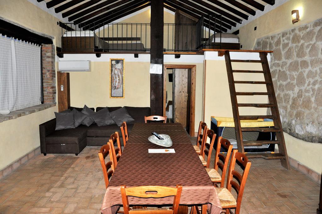 Tarano Agriturismo Nociquerceto מראה חיצוני תמונה