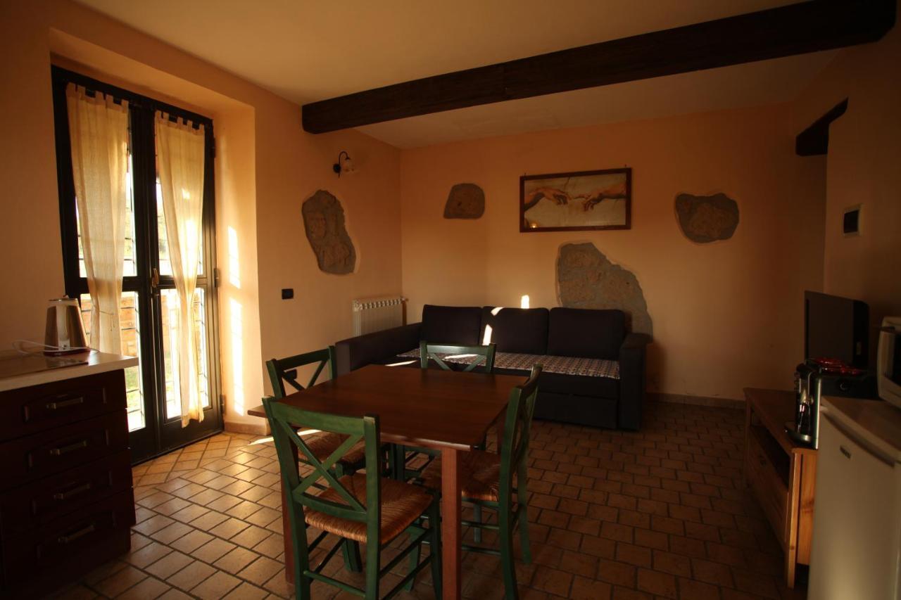 Tarano Agriturismo Nociquerceto מראה חיצוני תמונה