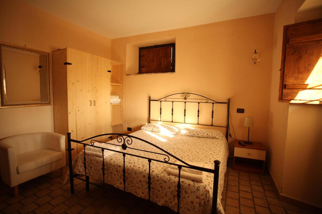 Tarano Agriturismo Nociquerceto מראה חיצוני תמונה